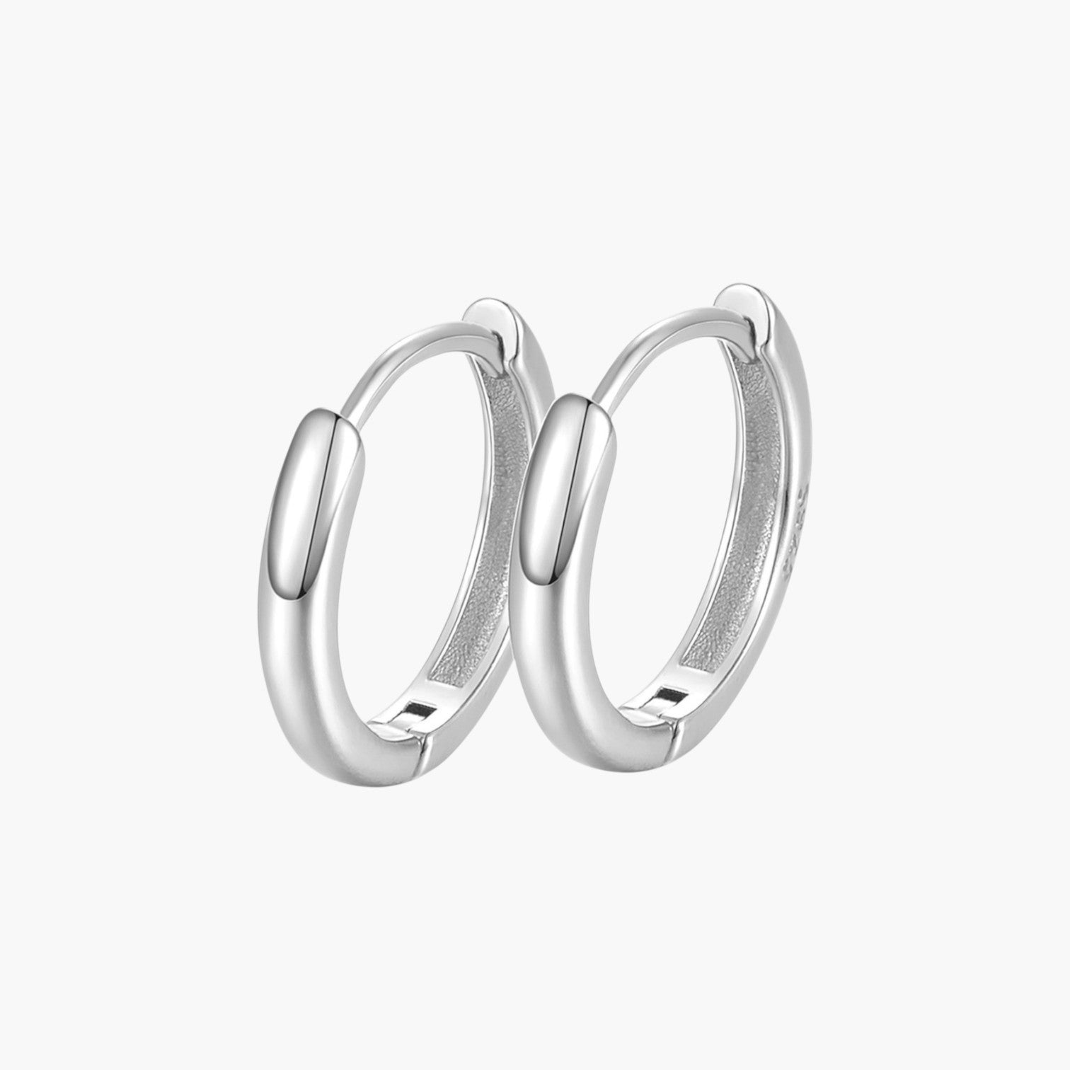 Minimalistische Creolen aus 925er Silber