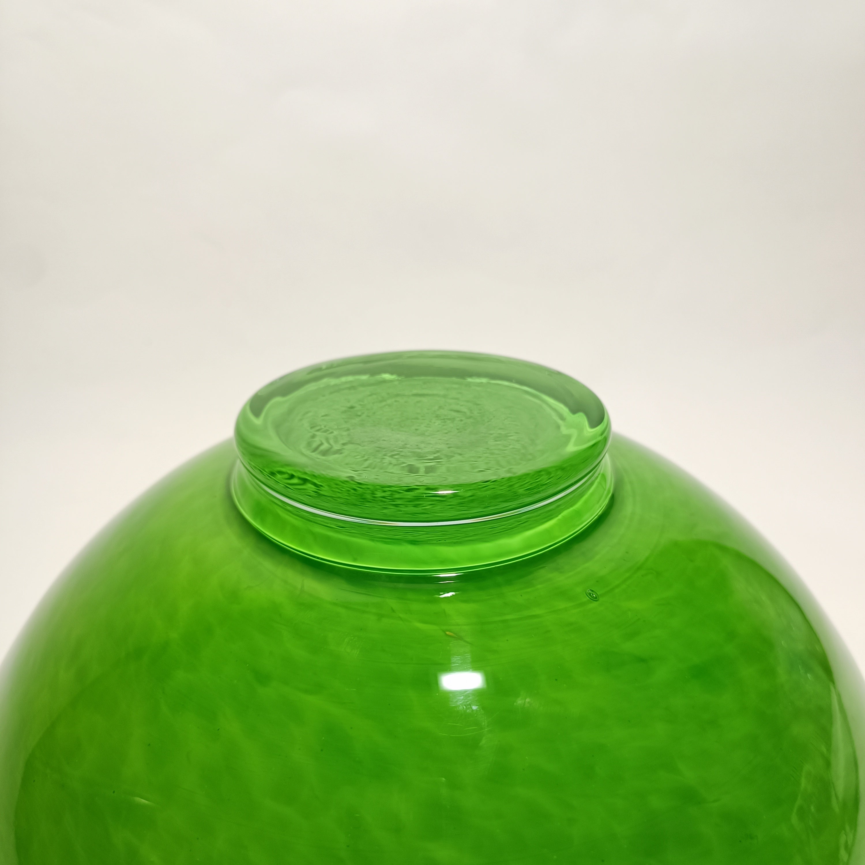 Taça decorativa verde