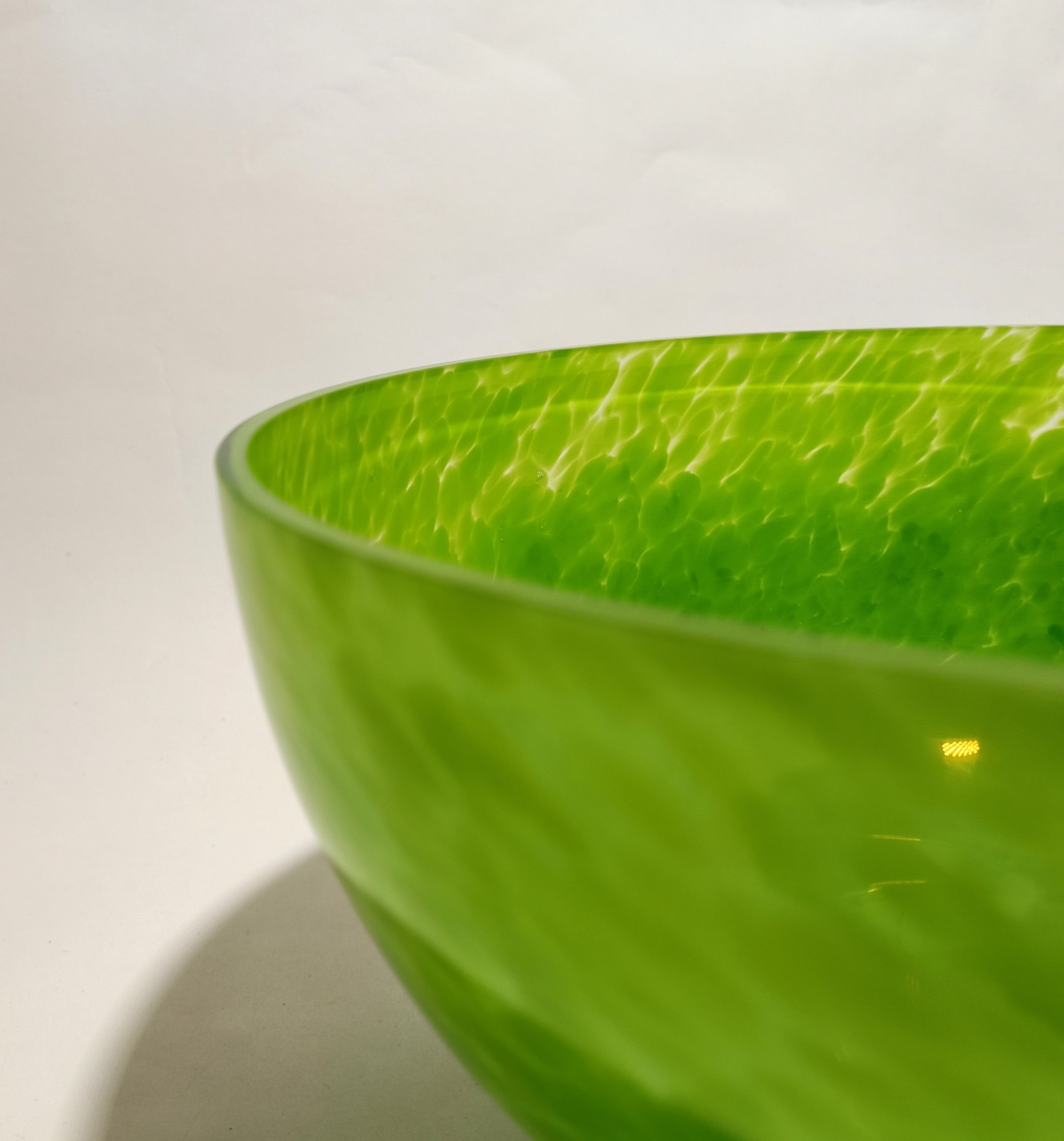 Taça decorativa verde
