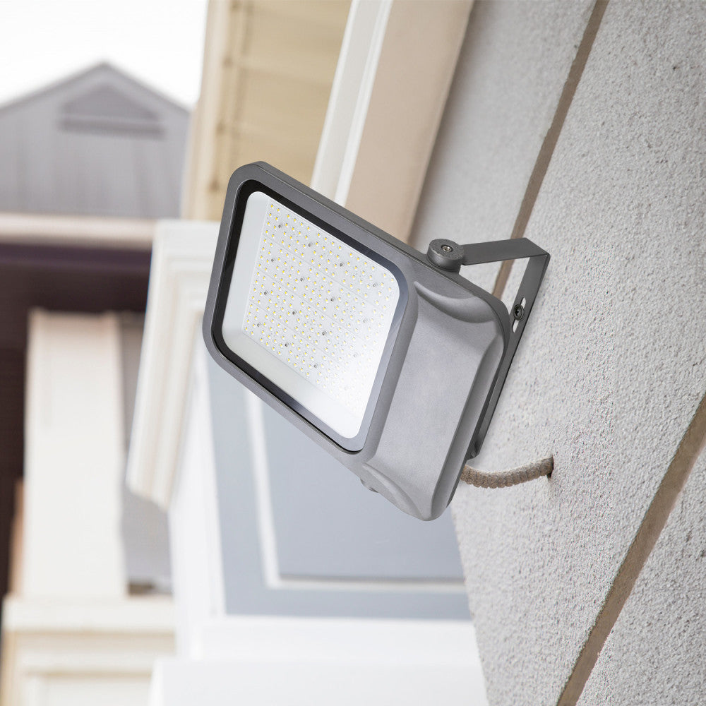 Holofote LED 150W 27000Lm 90º 5000ºK IP65 Transformador Moso 100.000H [1916-FL-J-150W-CW]