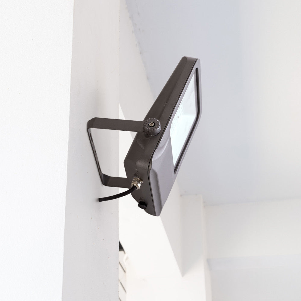 Holofote LED 50W 9000Lm 90º 5000ºK IP65 Transformador Moso 100.000H [1916-FL-J-50W-CW]