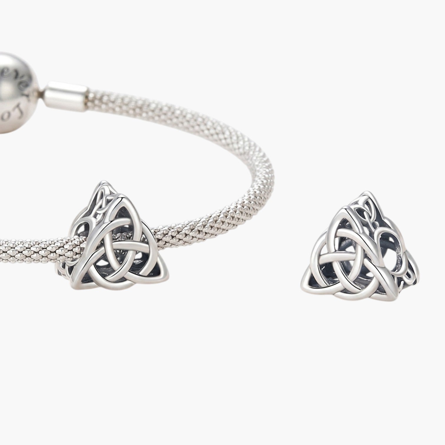 Charm Nó Celta em Prata de Lei 925