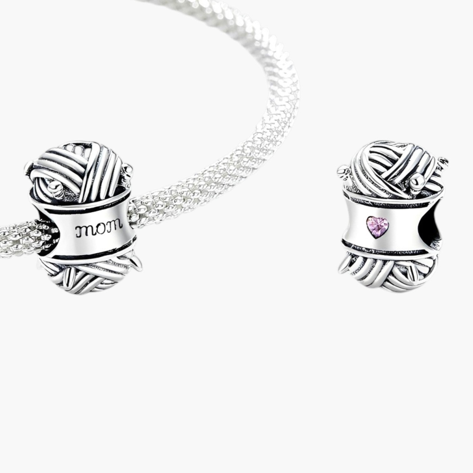 Charm Novelo de Lã em Prata de Lei 925