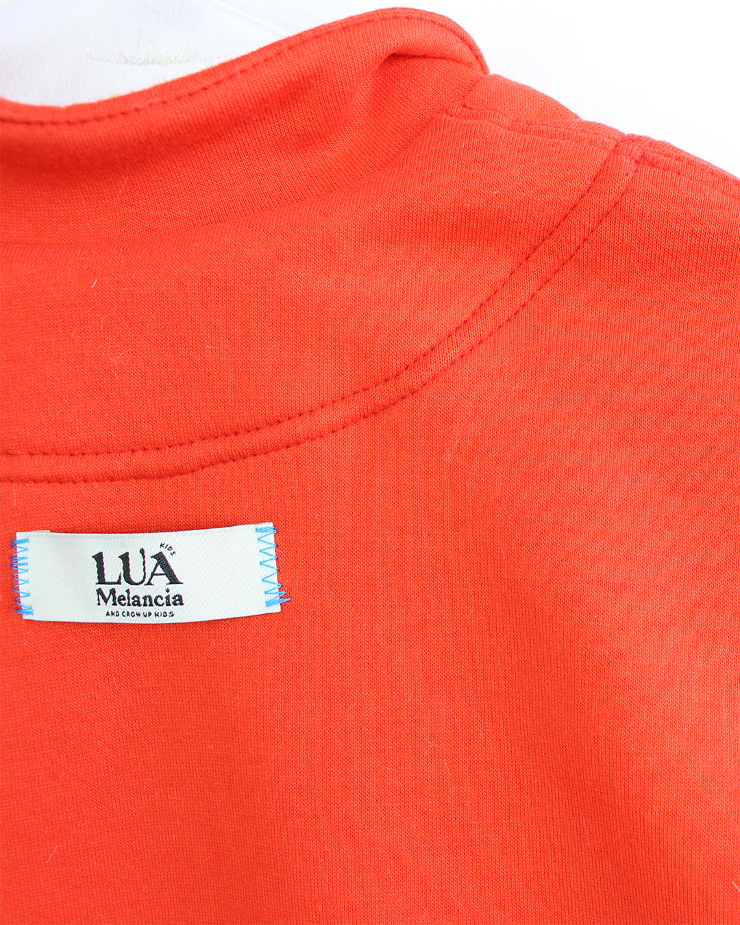 Set | Sudadera con cuello tipo solapa roja + Pantalones