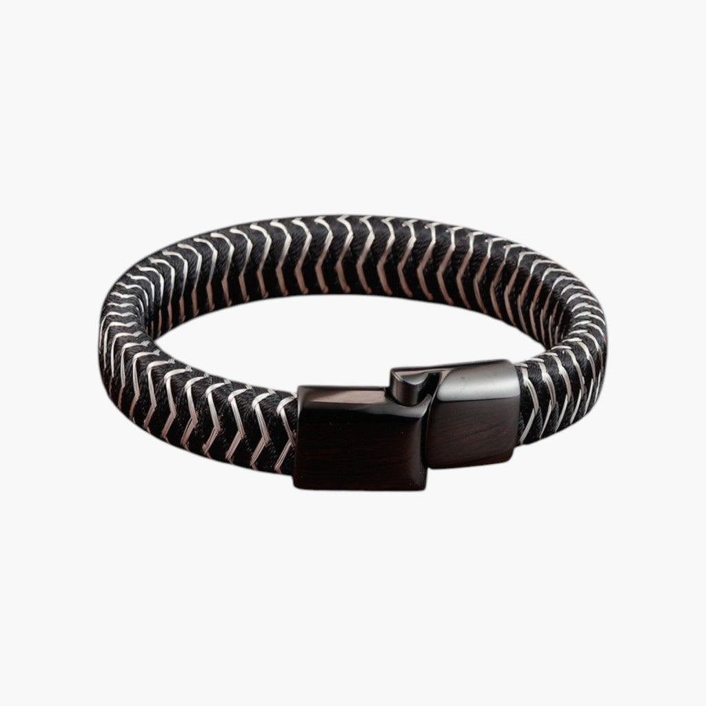 Armband aus Leder und Edelstahl