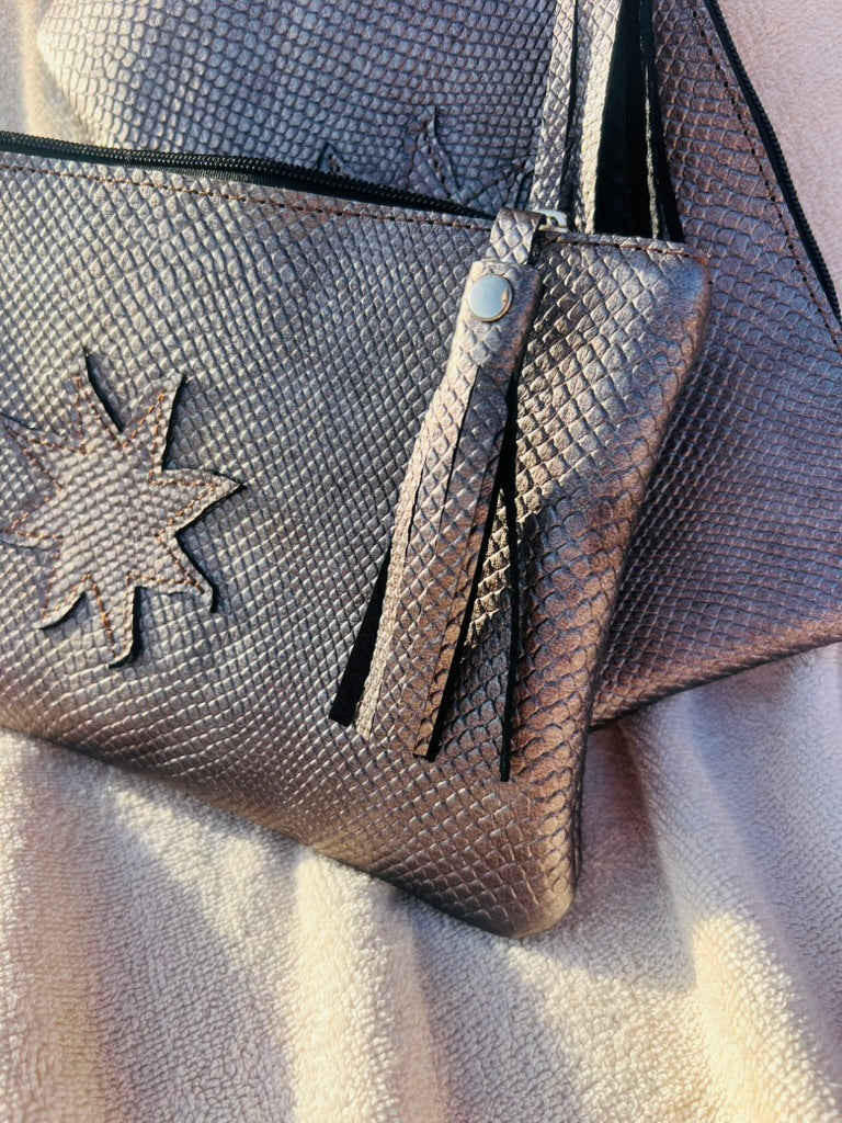 CHIC Clutch