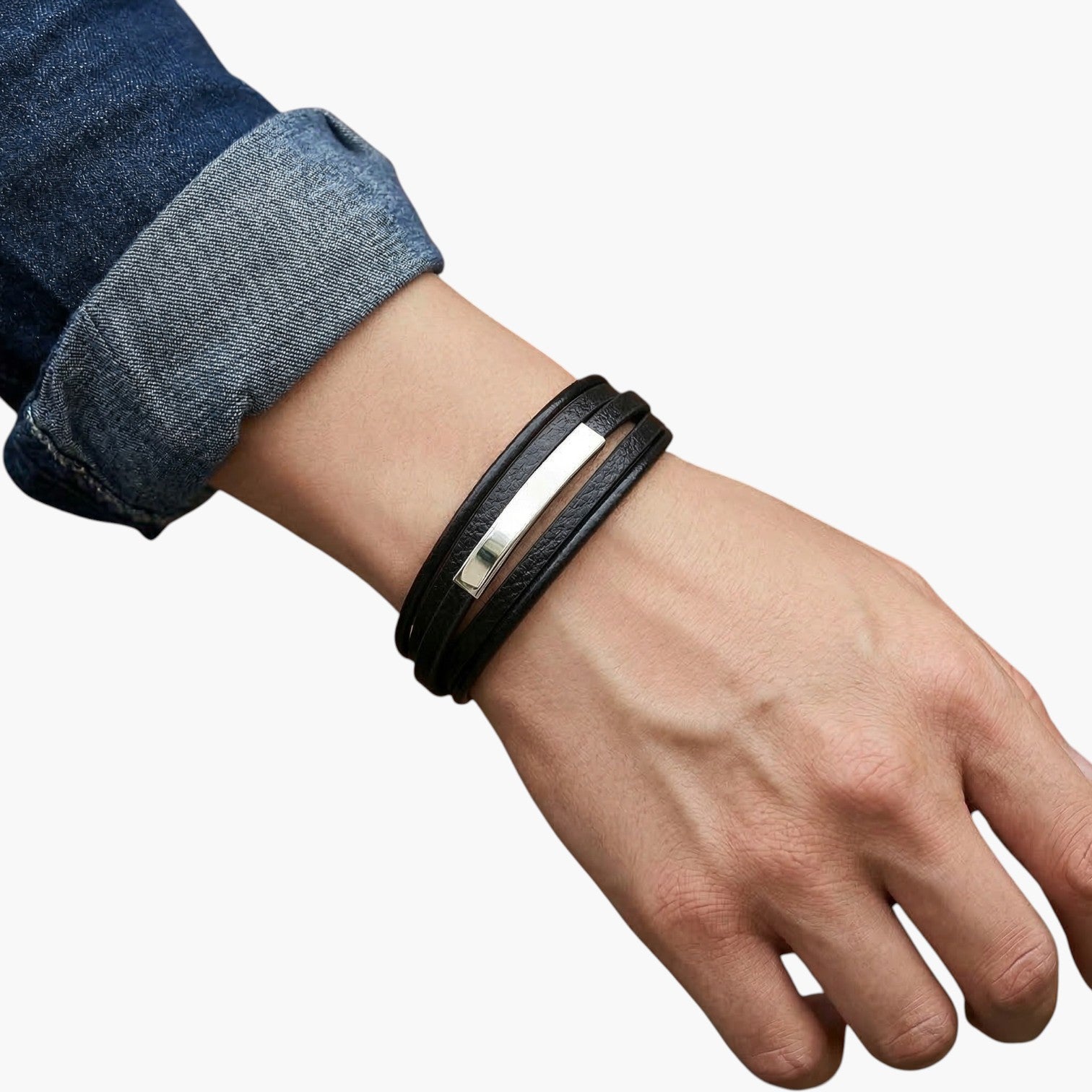 Pulseira de Couro e Aço Inoxidável