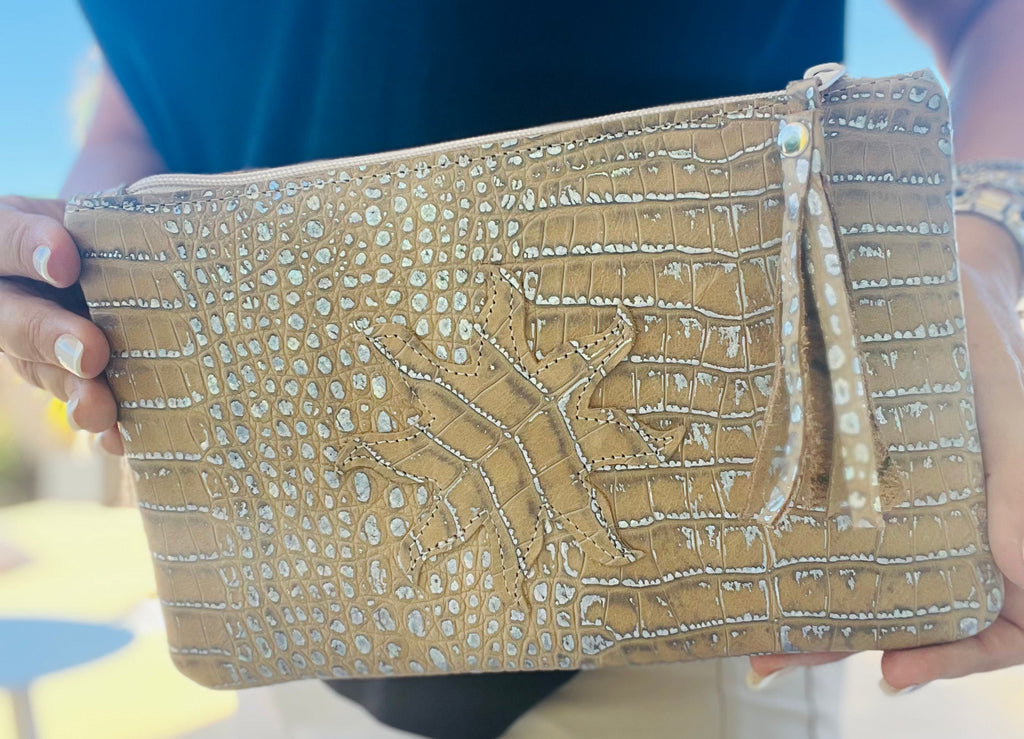 CHIC Clutch