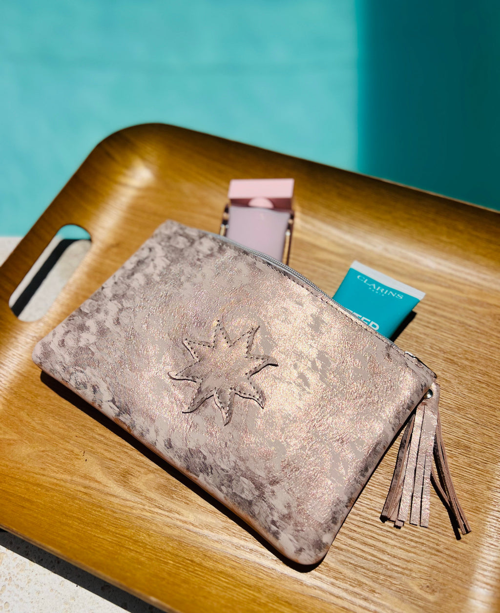 CHIC Clutch