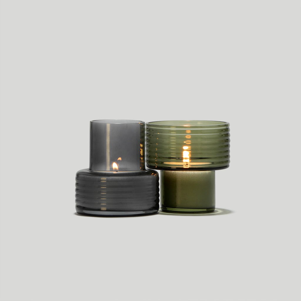 Castiçal em vidro GLOW TOGETHER Pequeno hi em Verde Fumado