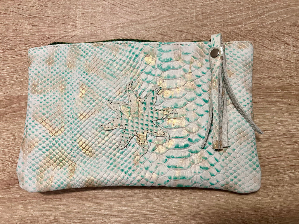CHIC Clutch
