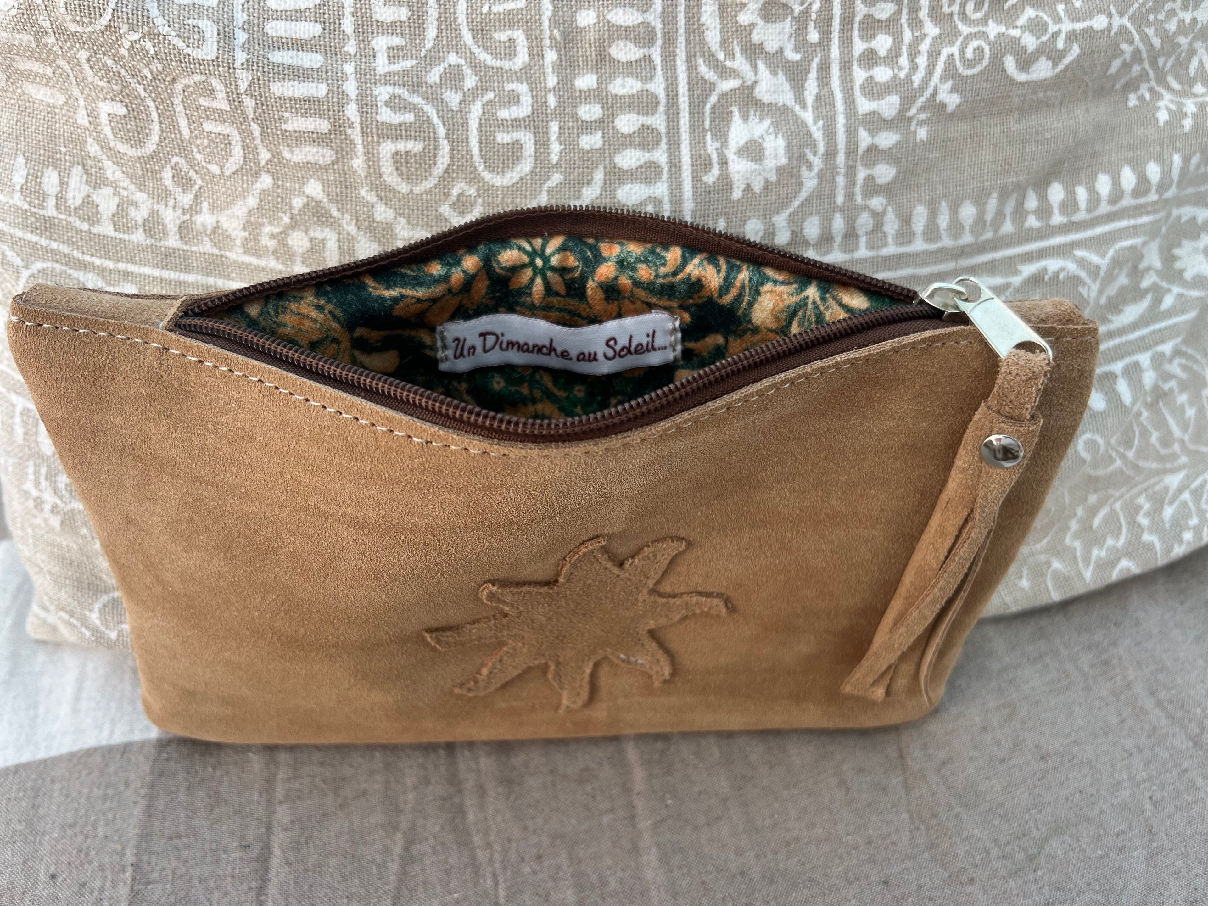 CHIC Clutch