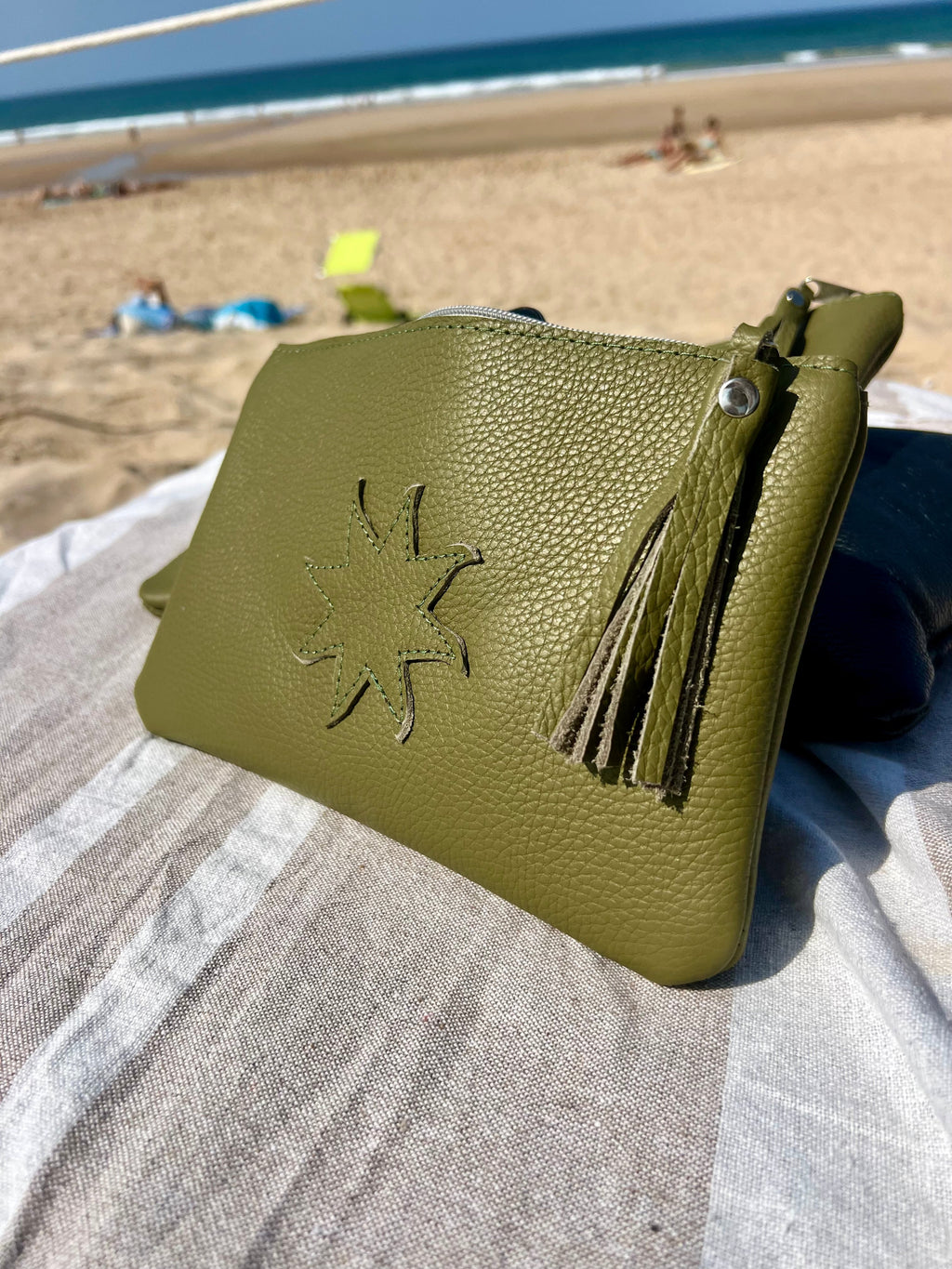 CHIC Clutch