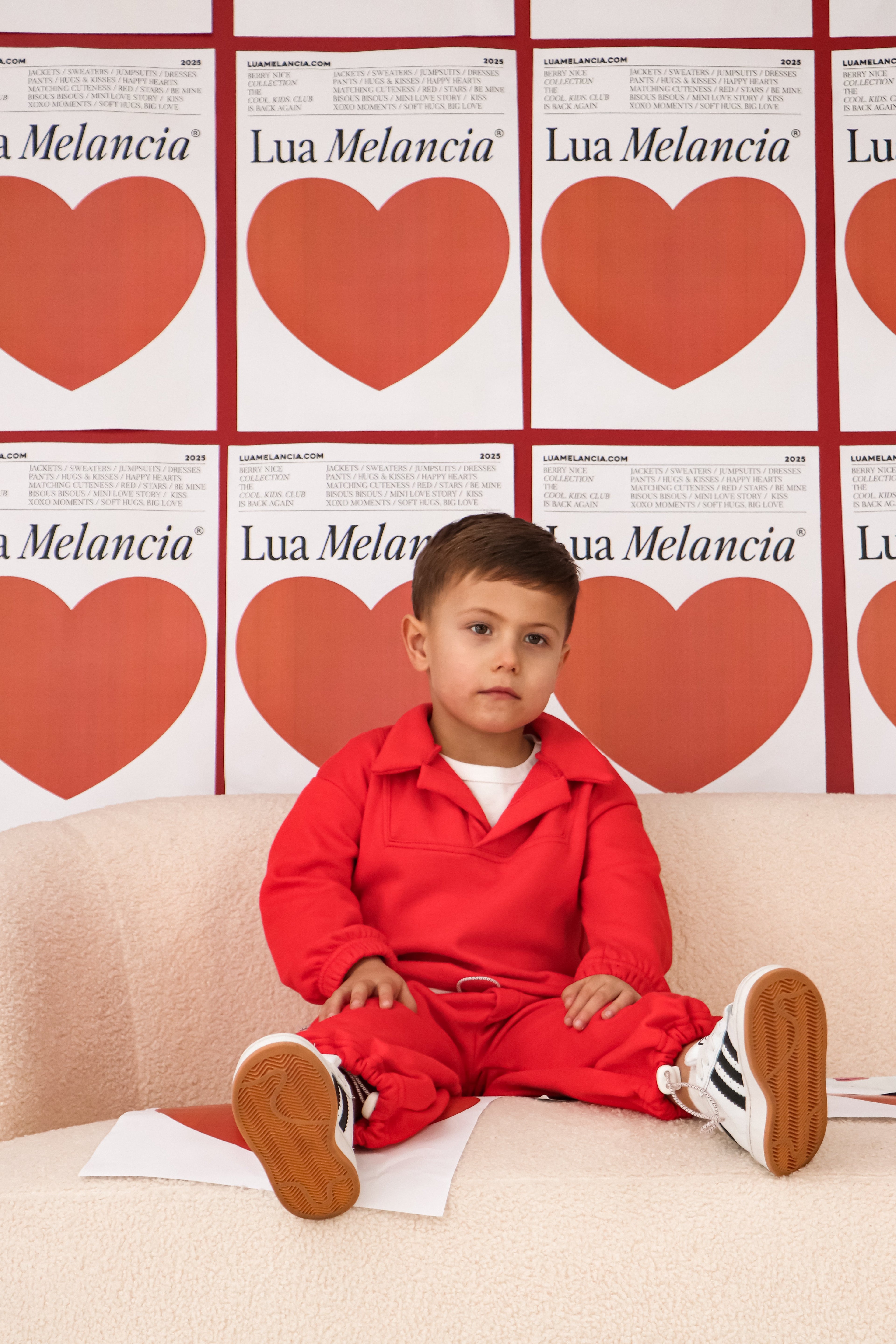Set | Sudadera con cuello tipo solapa roja + Pantalones