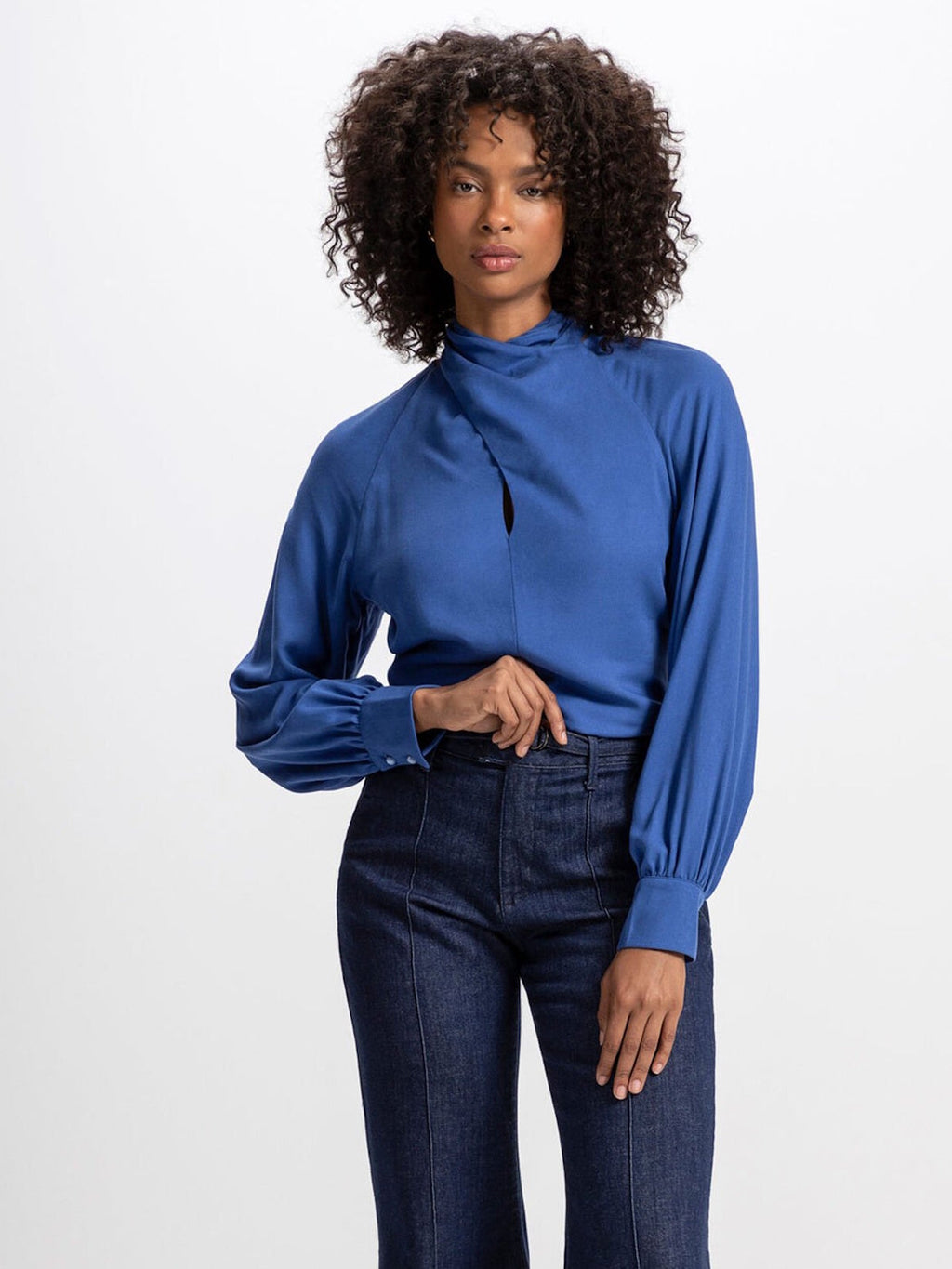 Blusa com Gola Trespassada