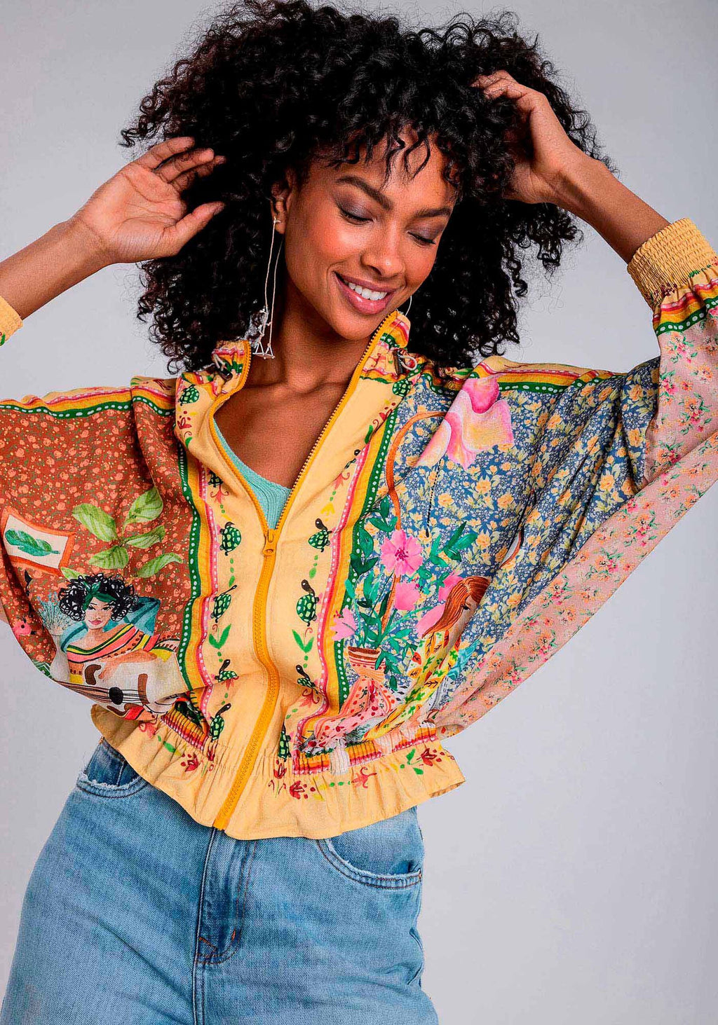 CHAQUETA OVERSIZED ESTAMPADA