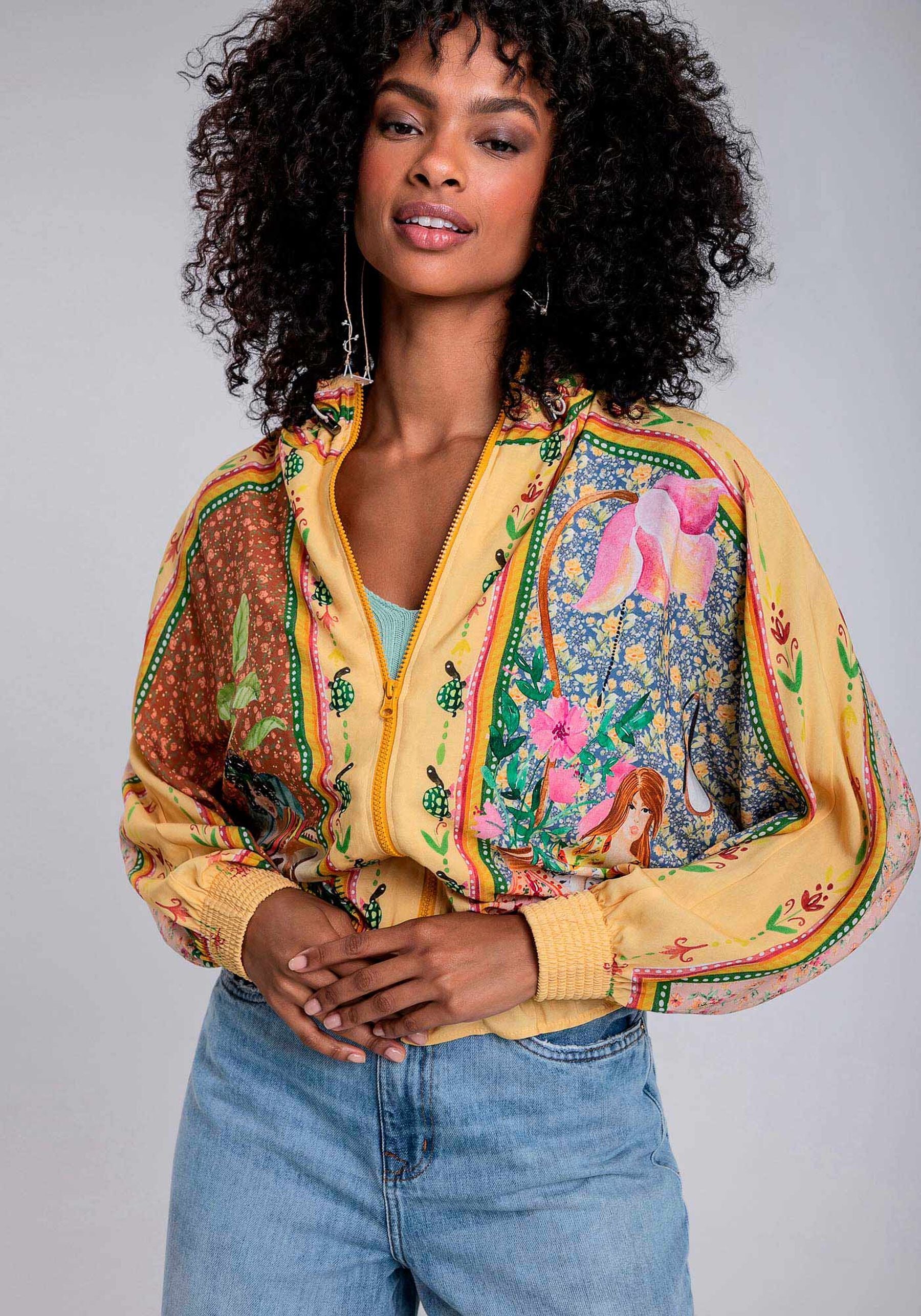 CHAQUETA OVERSIZED ESTAMPADA