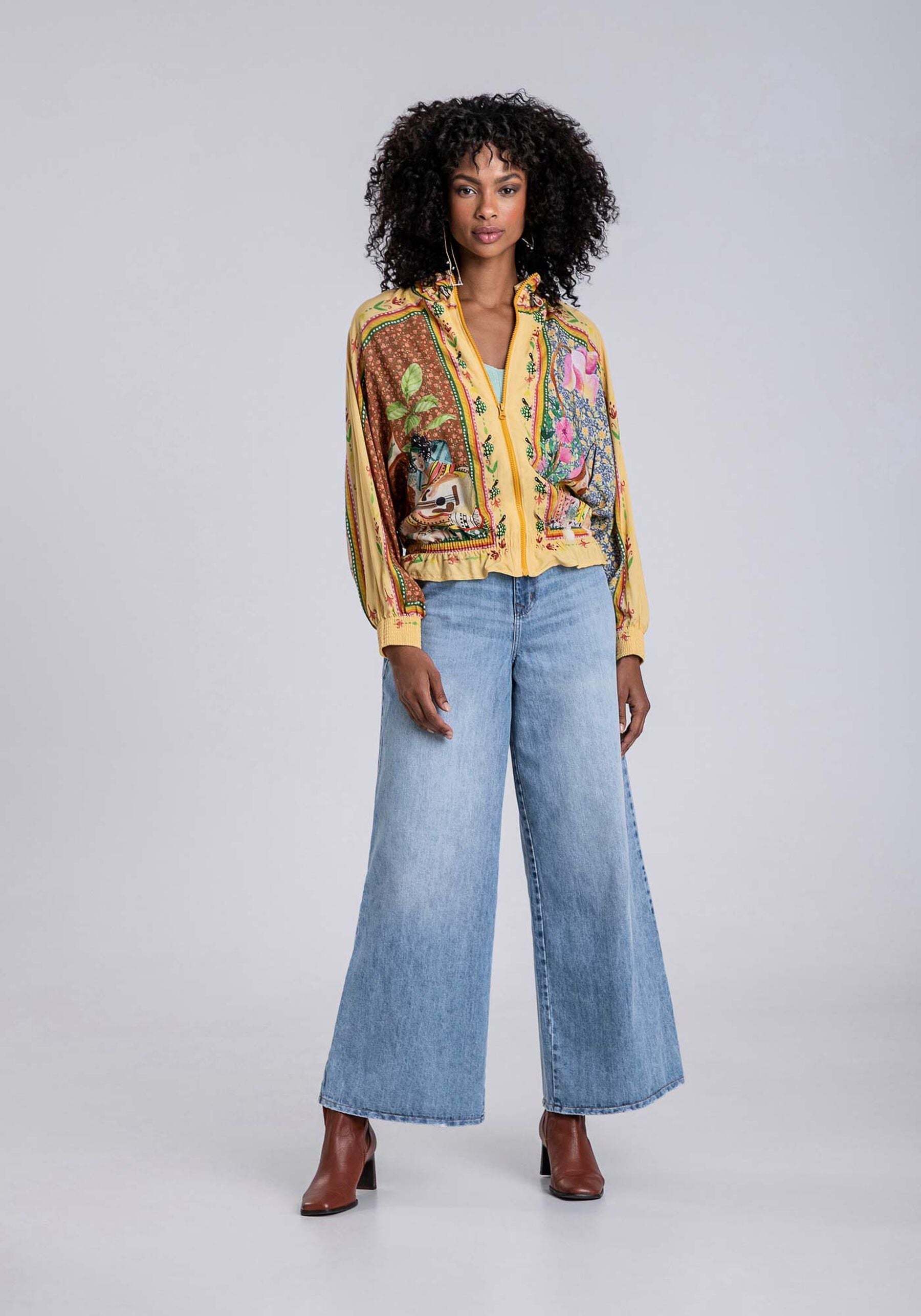 CHAQUETA OVERSIZED ESTAMPADA
