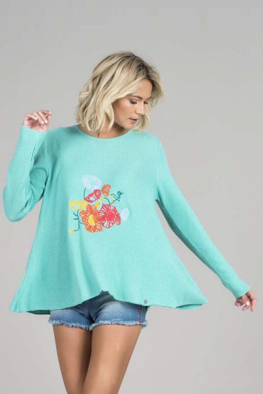 SHIRT MIT BLUMENSTICKEREI