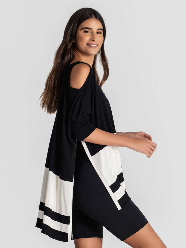 GERINGELTES TUNIKAKLEID MIT CUT-OUT-SCHULTERN RUGA 3051