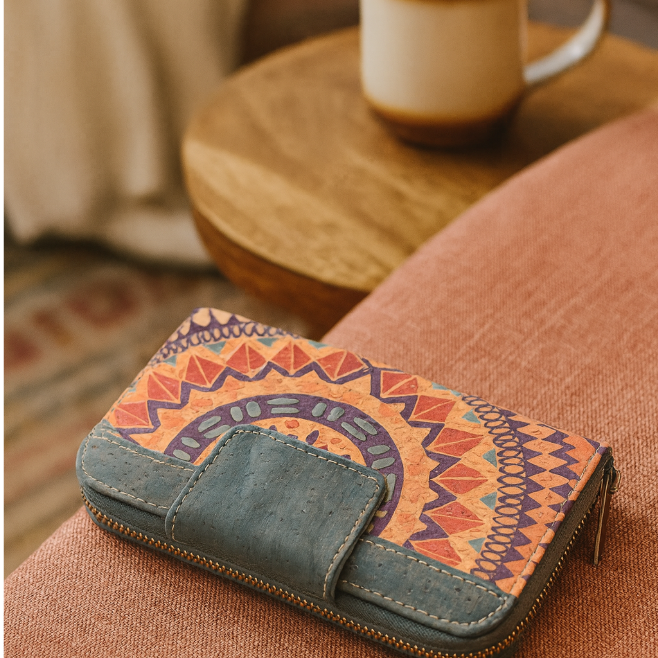 Billetera Bifold para Mujer de Corcho Color Turquesa con Diseño de Corcho BAG-2089