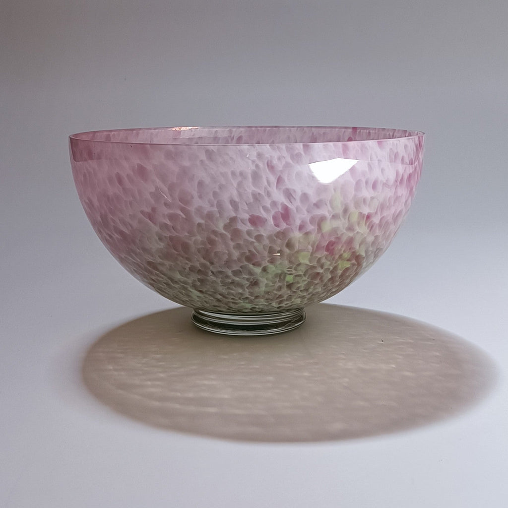 Taça decorativa com tons rosa e verde