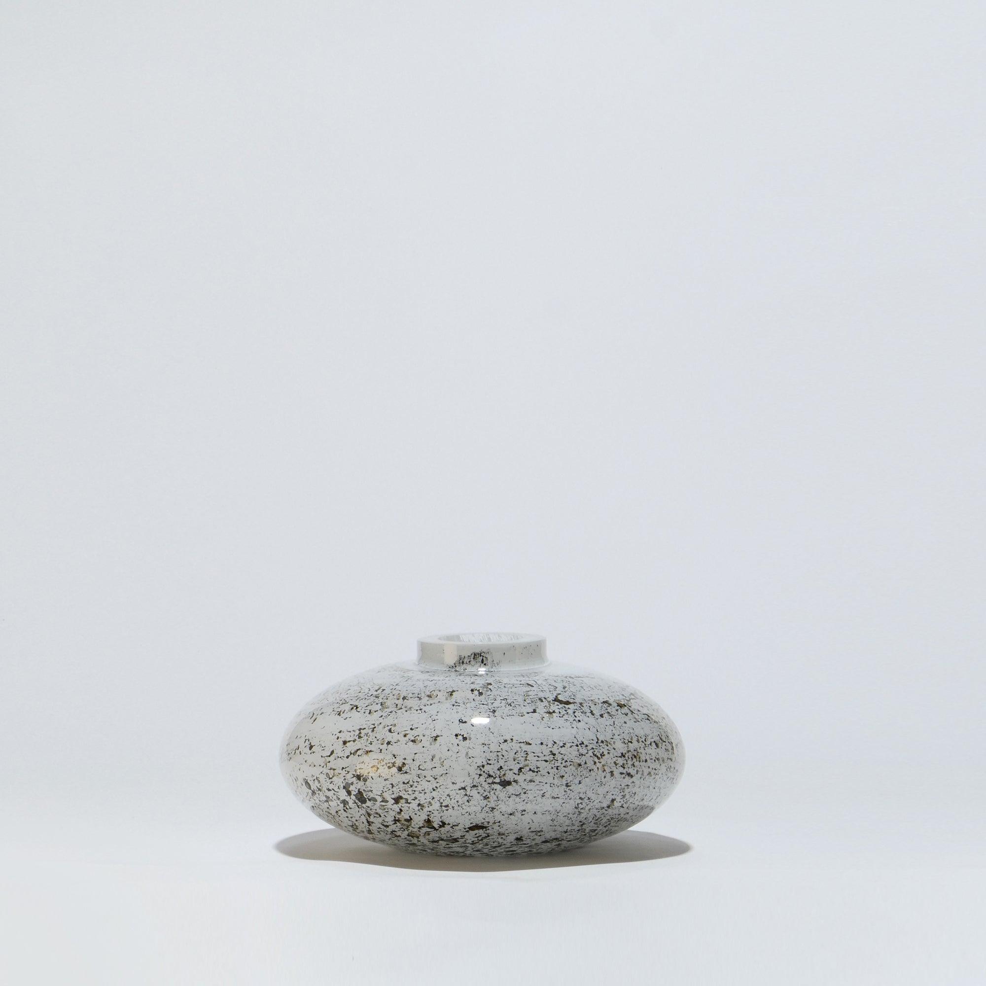Jarra Oval WHITE VULKANIC