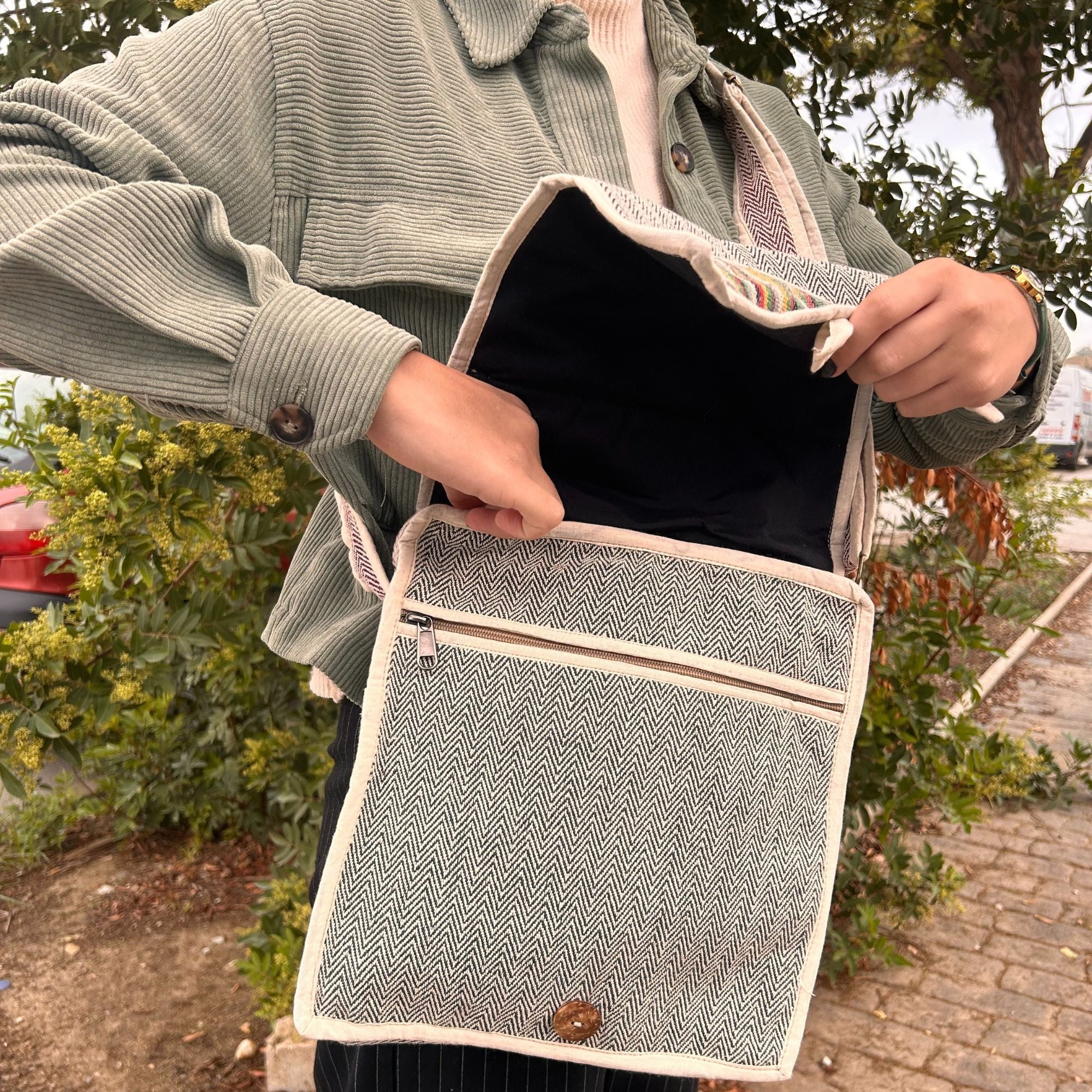 Bolso Mensajero de Cáñamo para Laptop - Curvas