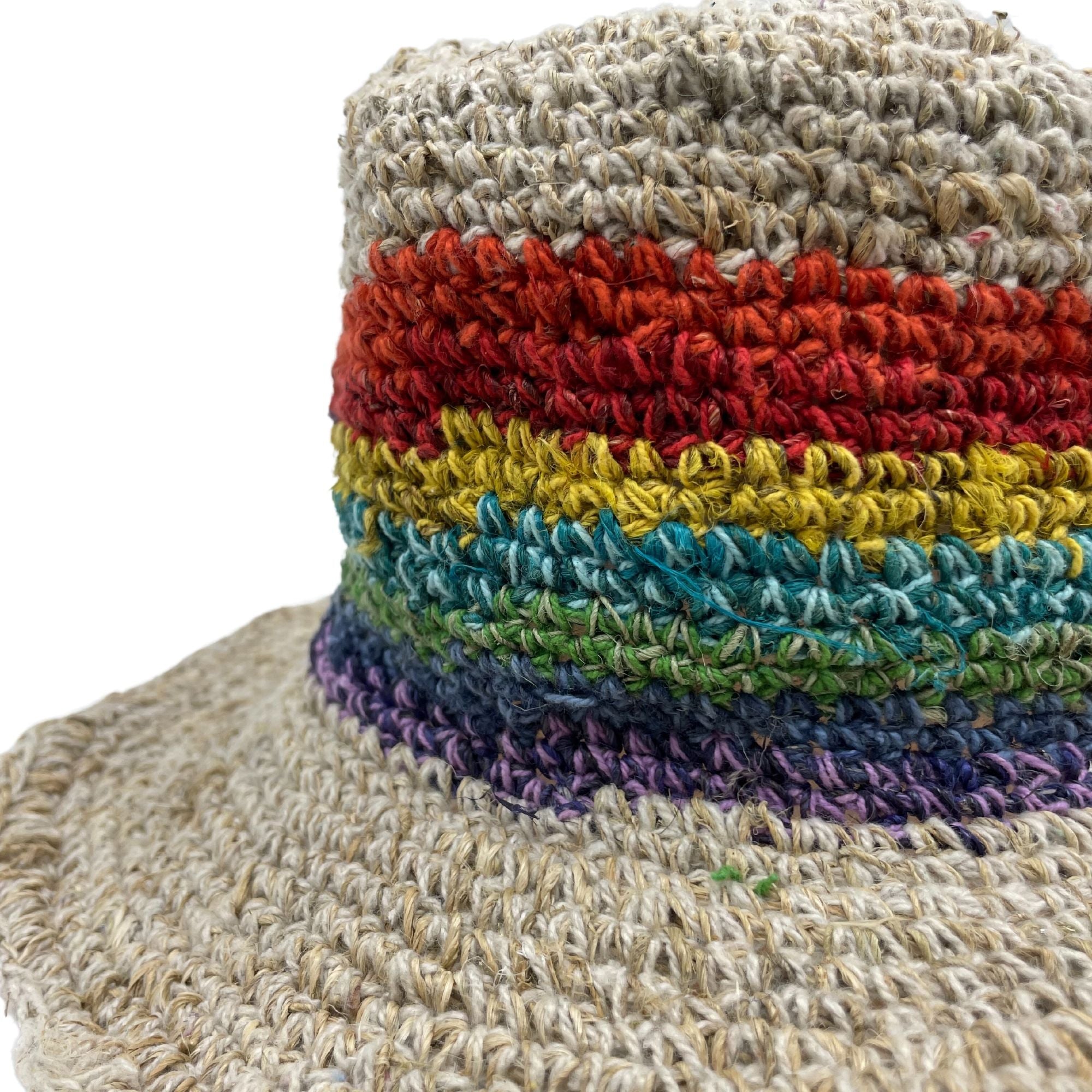 Chapéu boho festival tricotado à mão em cânhamo e algodão - Arco-íris