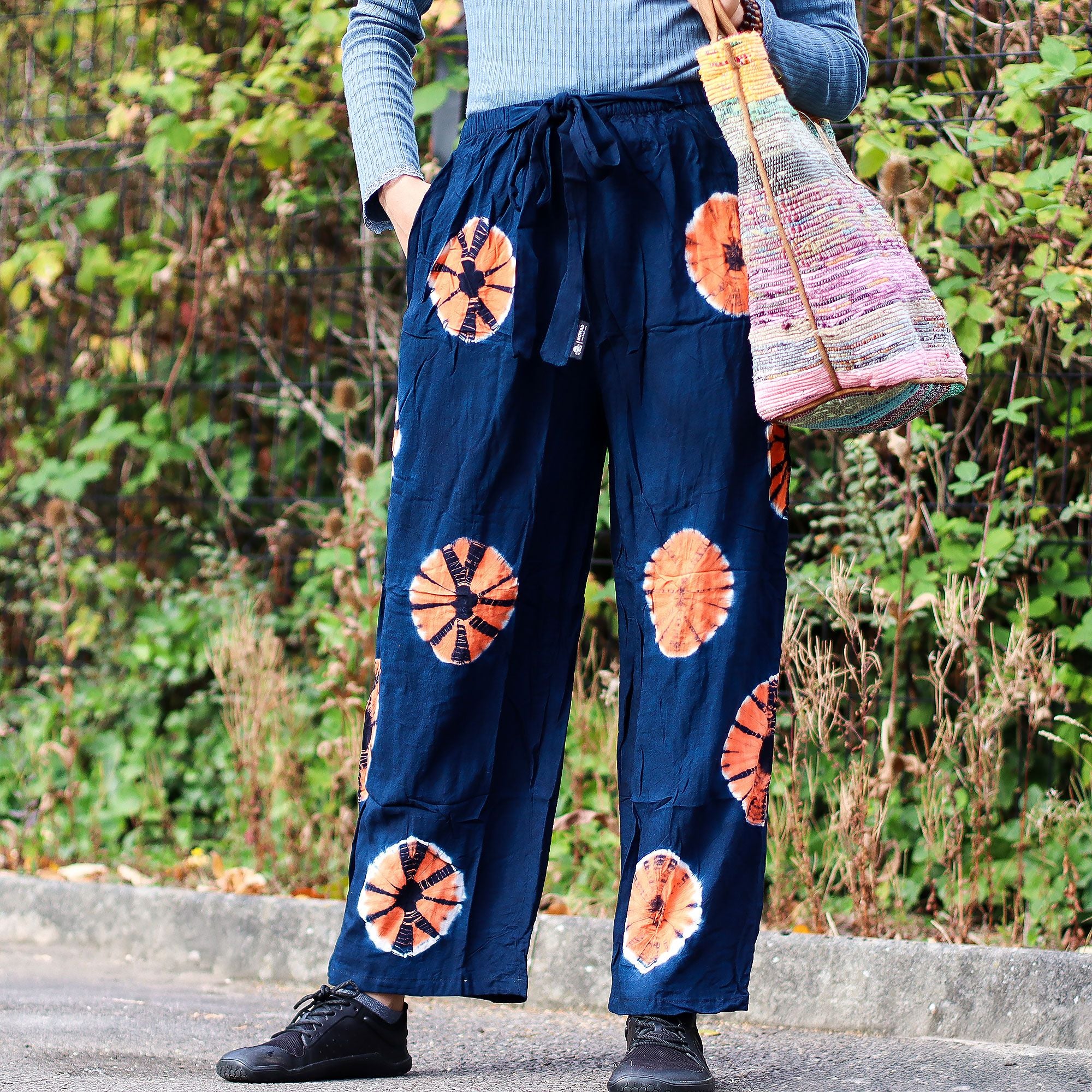 Pantalones de estilo japonés para estar en casa - azul y naranja - M