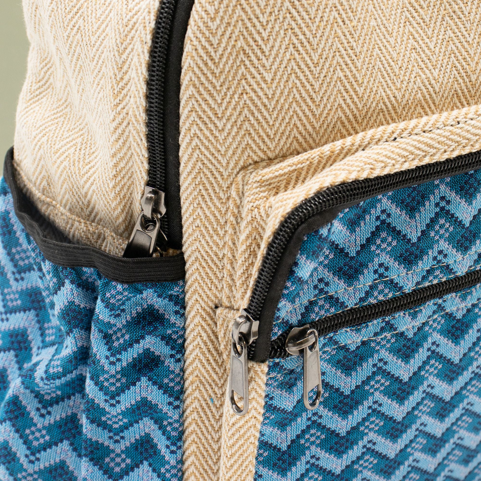 Mochila Estándar Katmandú - Diseño Dhaka (34x27x10cm)