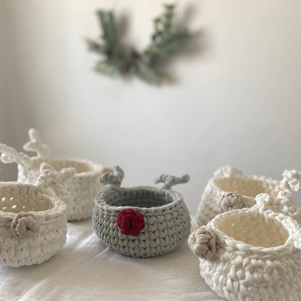 Häkelkorb Rentier Rudolph | Salbeigrün