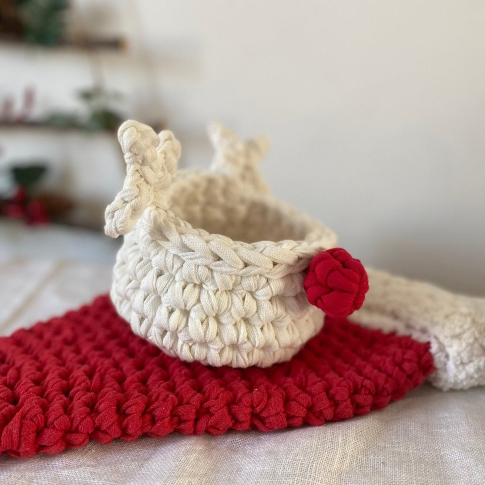 Cesta de Crochê Rena Rodolfo