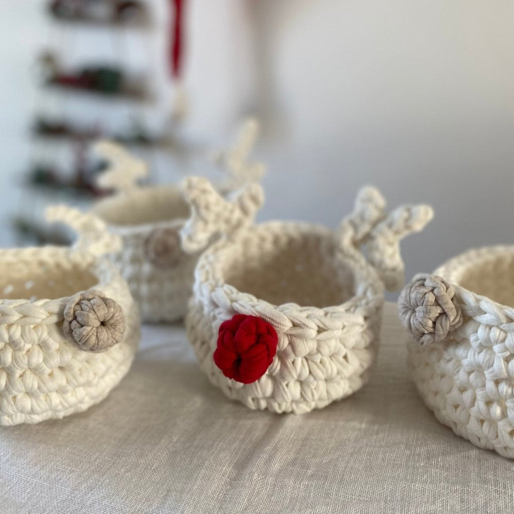 Cesta de Crochê Rena Rodolfo