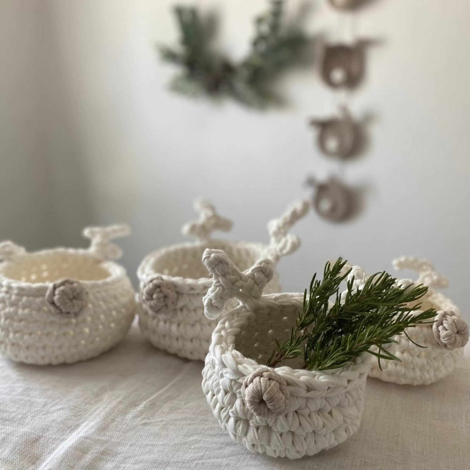 Cesta de Crochê Rena Rodolfo