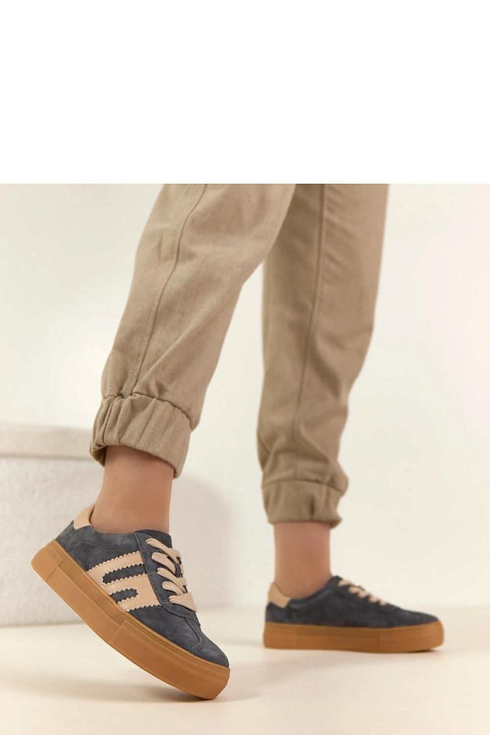 Platform sneakers model 224963 Solea