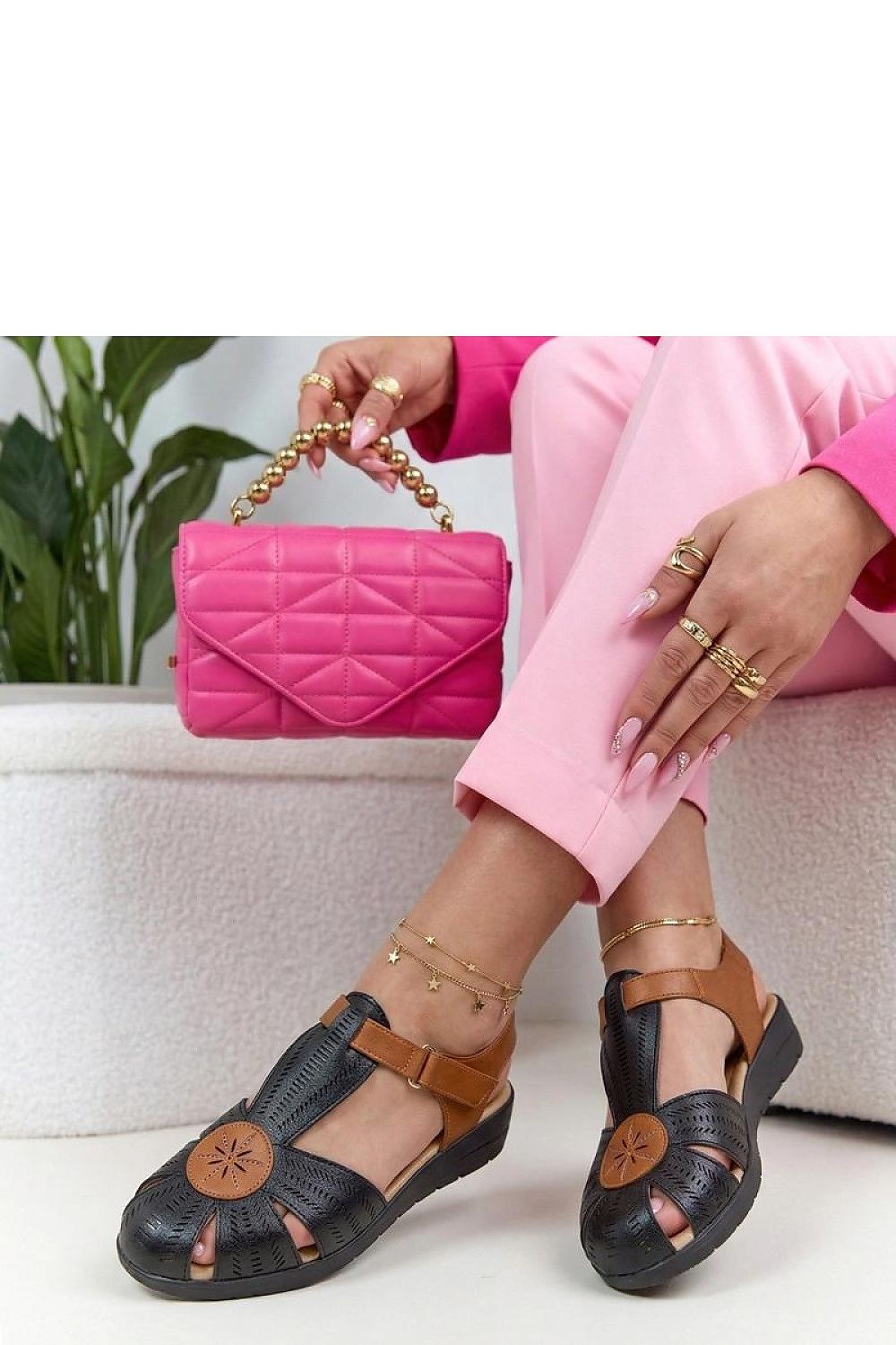  Sandals model 226562 Solea 