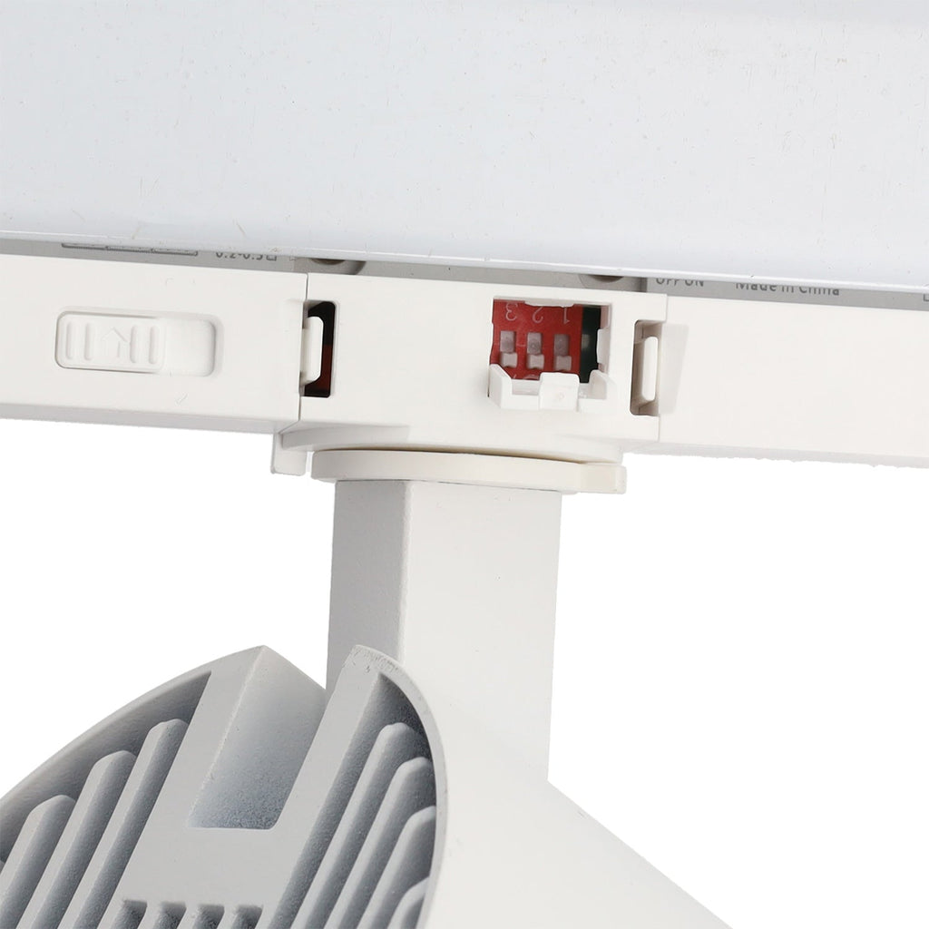 Spot LED de trilho 40W, 90 lm/W, CCT (tonalidade de luz ajustável), Driver Lifud trifásico, 50.000 horas