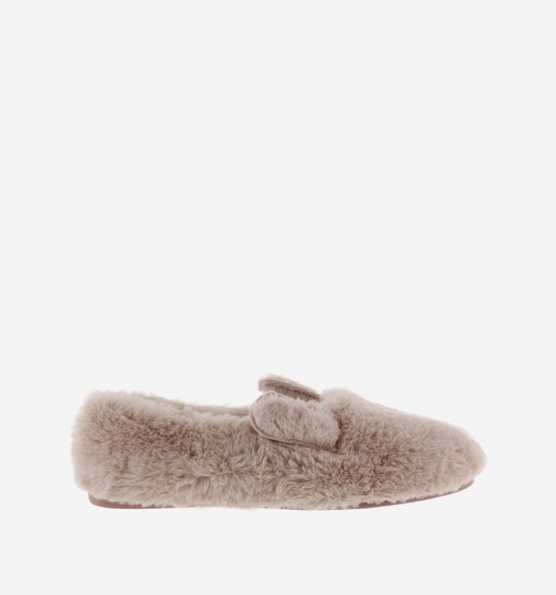 PANTUFAS VICTORIA COELHO