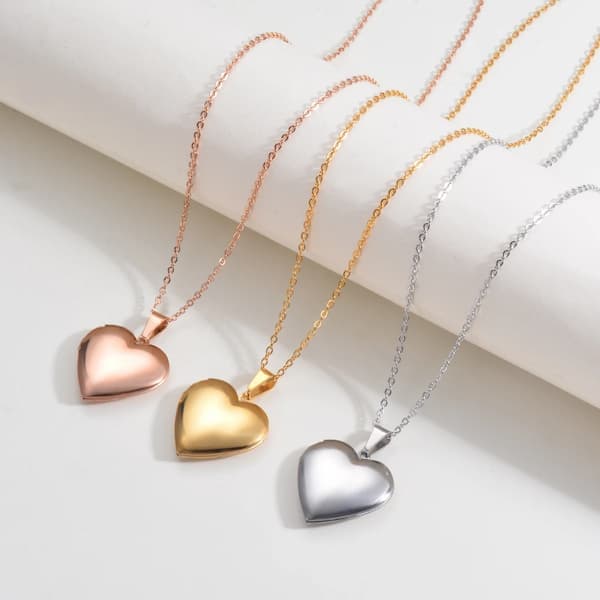 Personalized Pet Memorial Heart Necklace – Custom Engraved Photo Locket for Dog & Cat Lovers