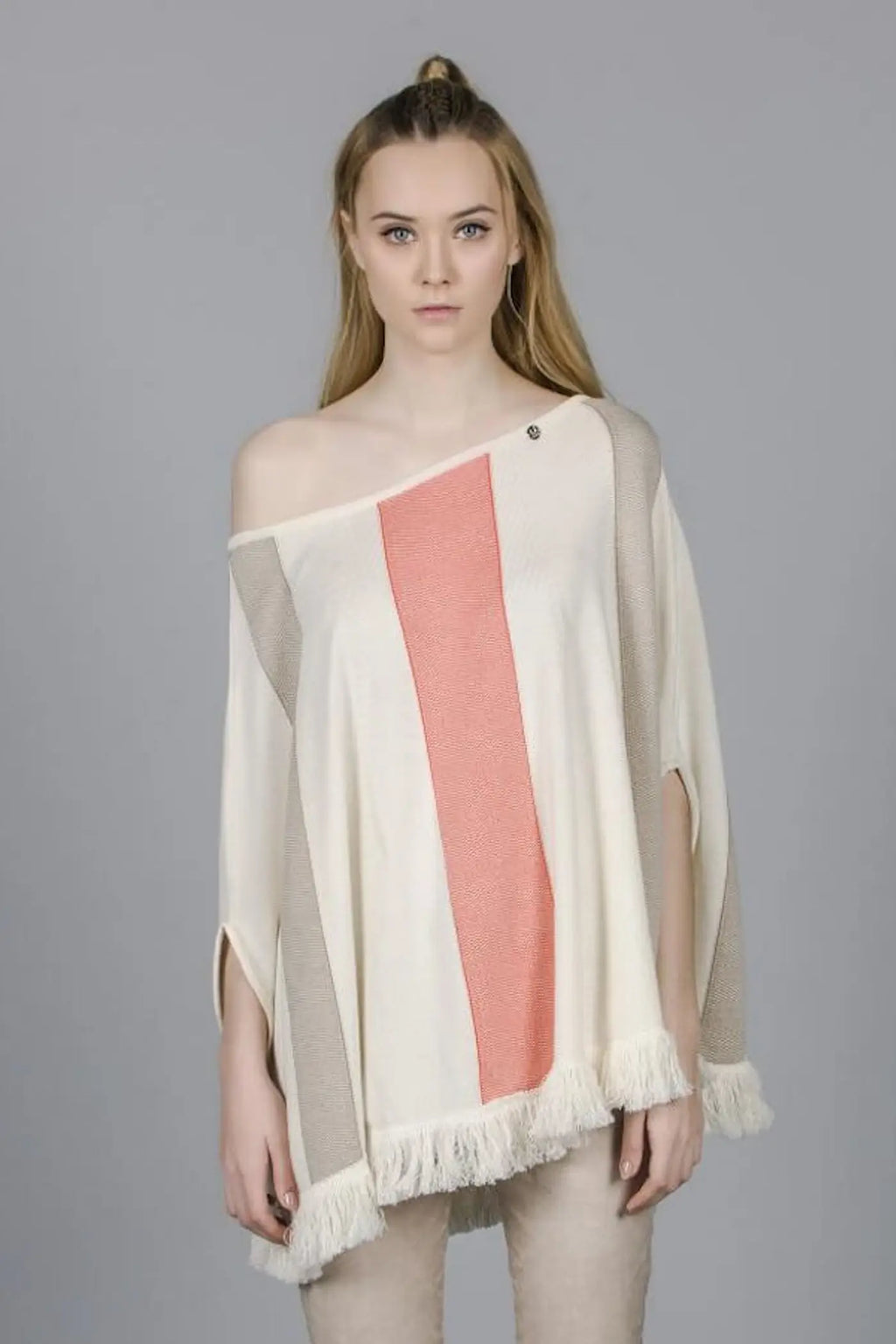 PONCHO RAYAS